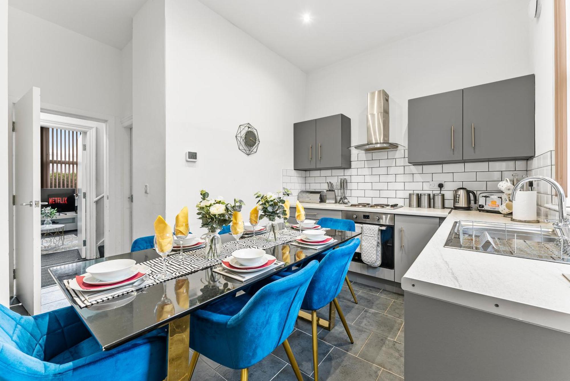 20 Percent Off! Stylish Sheffield Abode Sleeps 12公寓 外观 照片