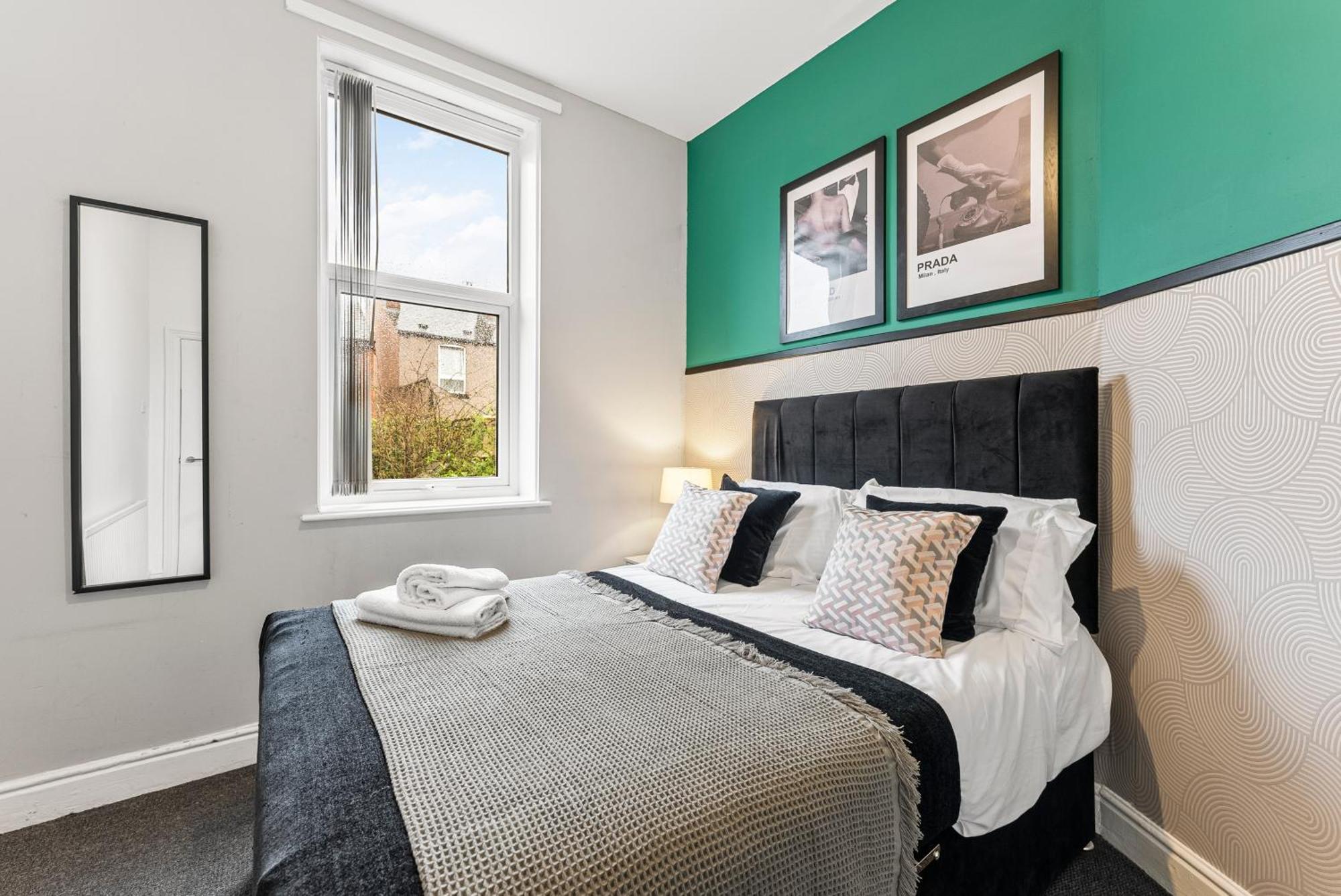 20 Percent Off! Stylish Sheffield Abode Sleeps 12公寓 外观 照片