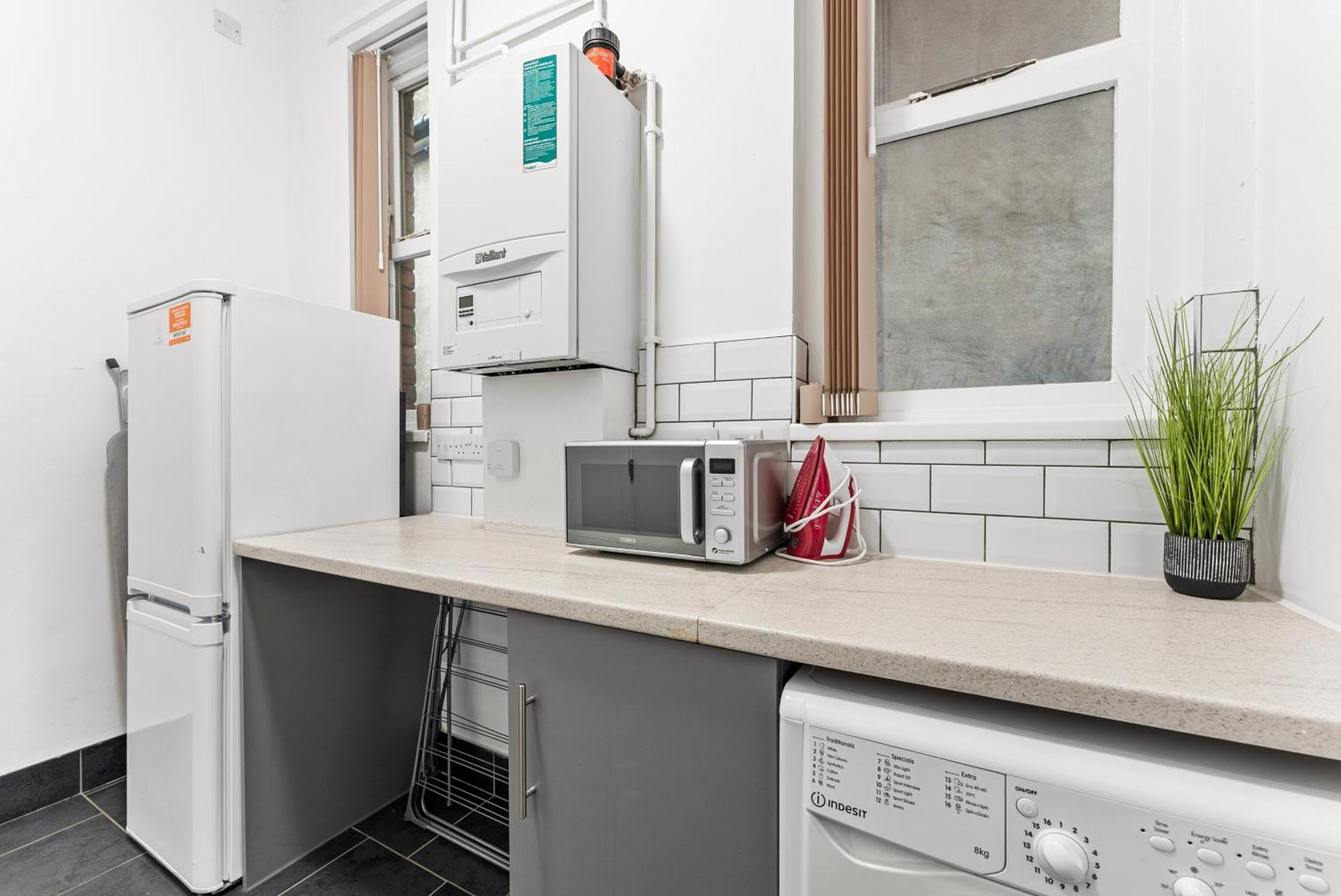 20 Percent Off! Stylish Sheffield Abode Sleeps 12公寓 外观 照片