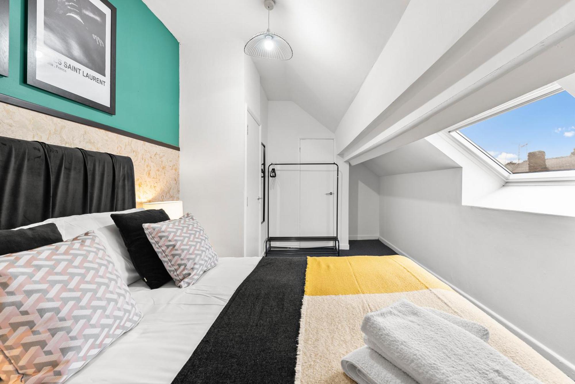 20 Percent Off! Stylish Sheffield Abode Sleeps 12公寓 外观 照片