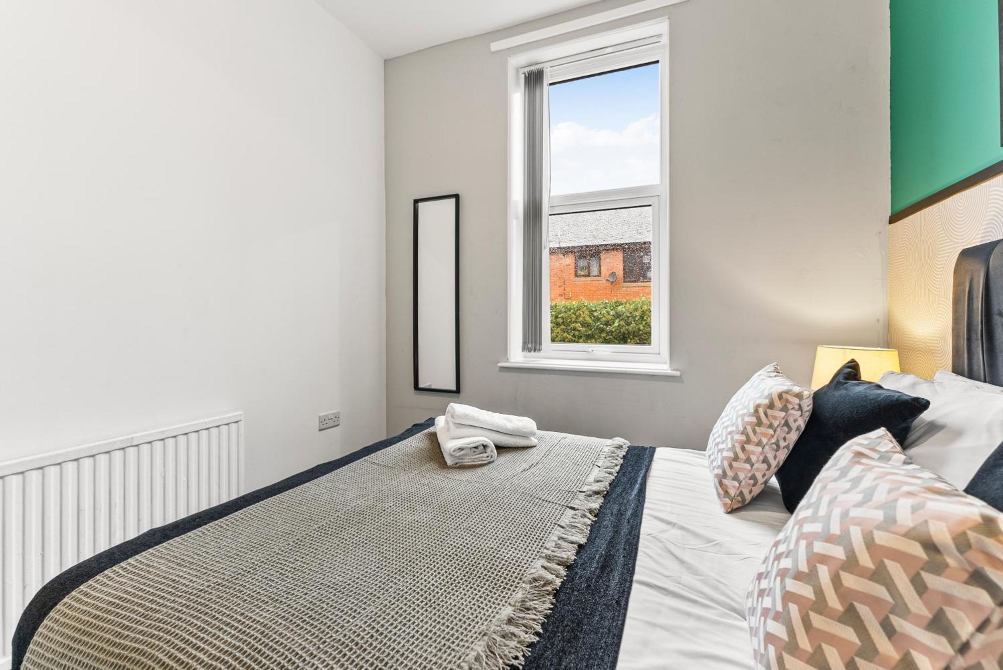 20 Percent Off! Stylish Sheffield Abode Sleeps 12公寓 外观 照片