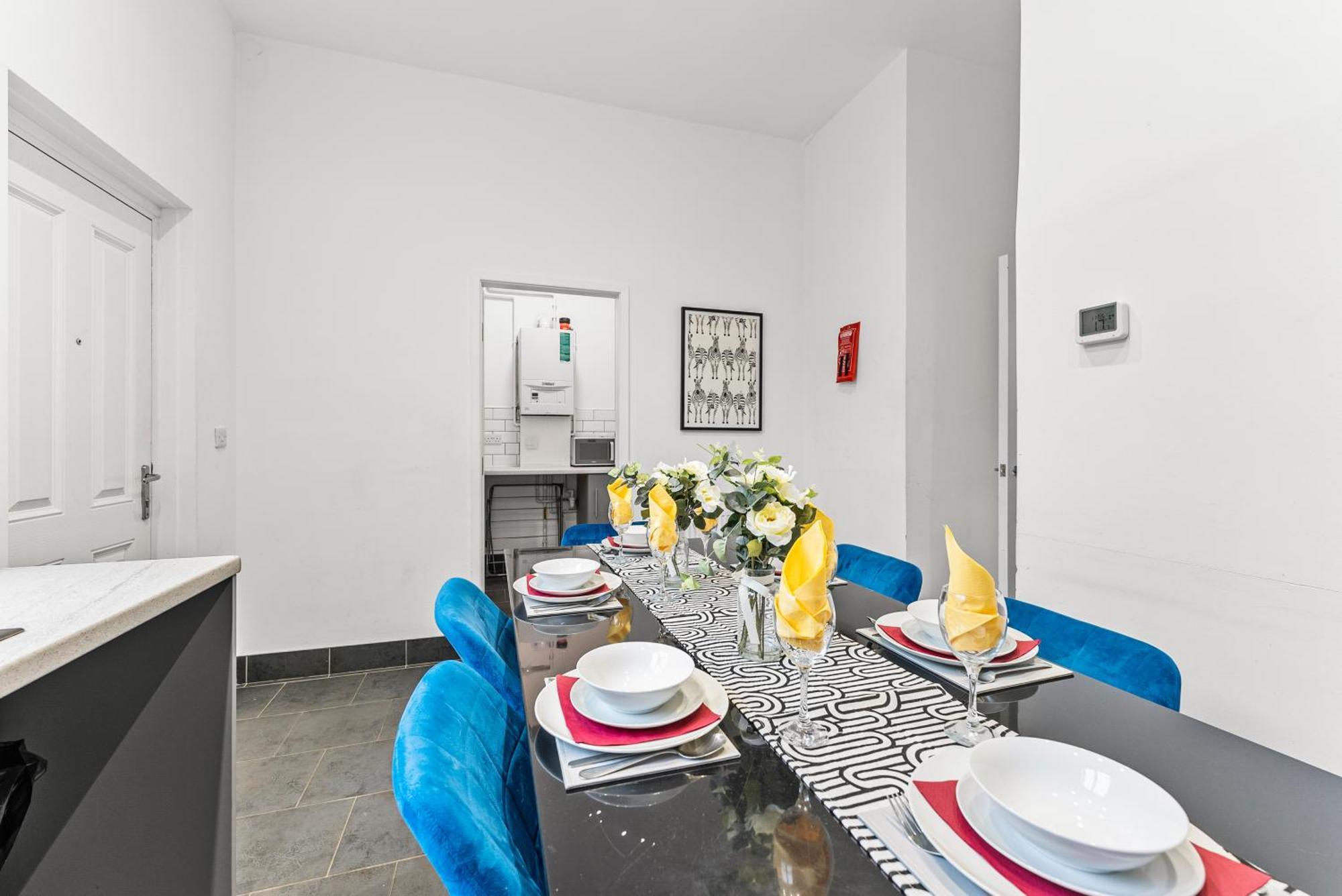 20 Percent Off! Stylish Sheffield Abode Sleeps 12公寓 外观 照片